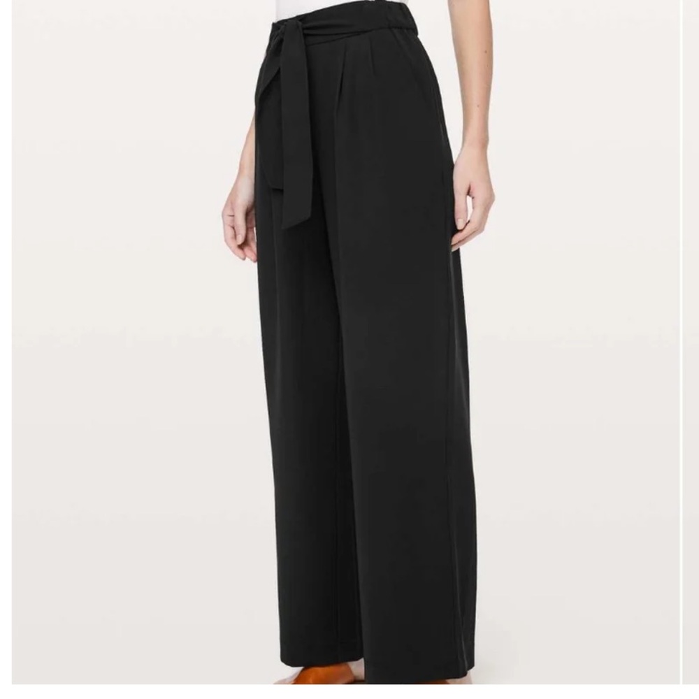 Lululemon Noir Pants